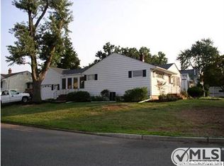 38 Ovington Ave, Edison, NJ 08817