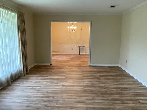 11481 Sheraton Dr, Baton Rouge, LA 70815