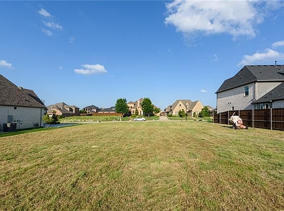 5th image of 1231 Saddle Creek Dr