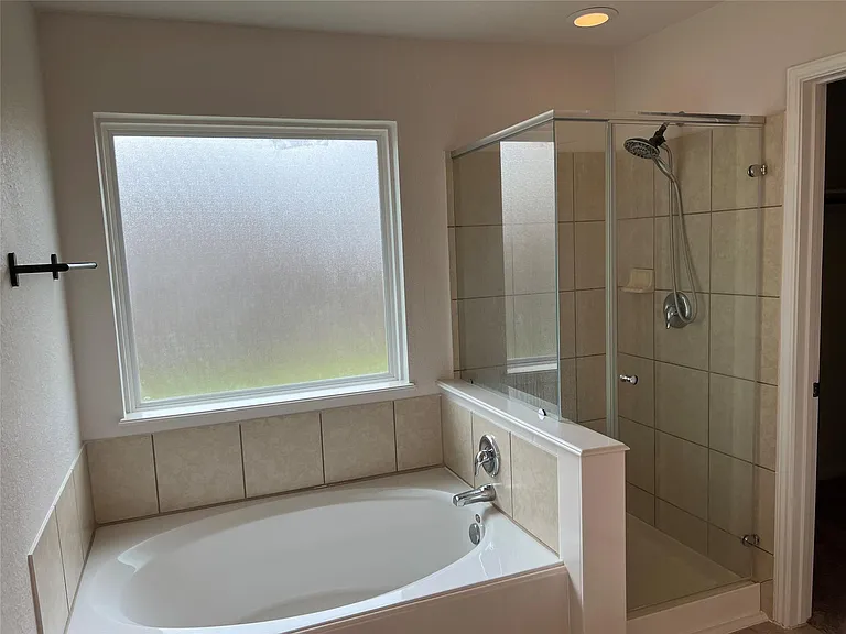 14834 Waverly Hill Ln — Photo 16