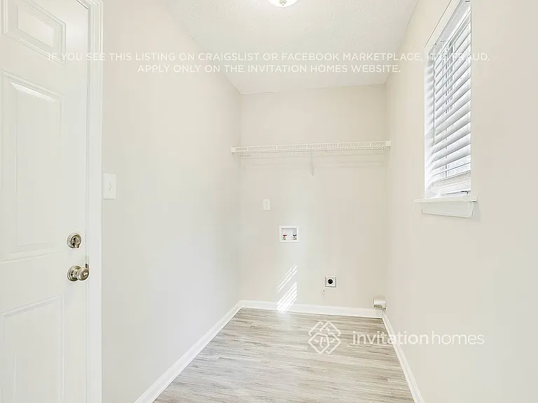 478 Sherwood Cir — Photo 13