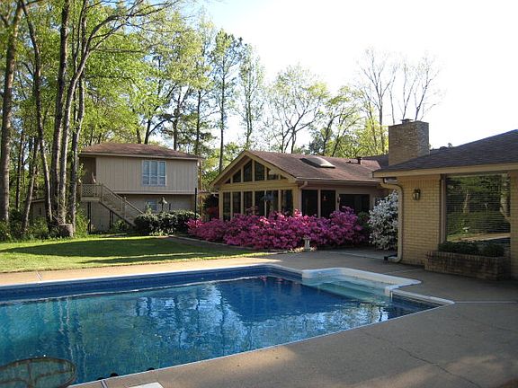 5th image of 118 Lakeway Dr