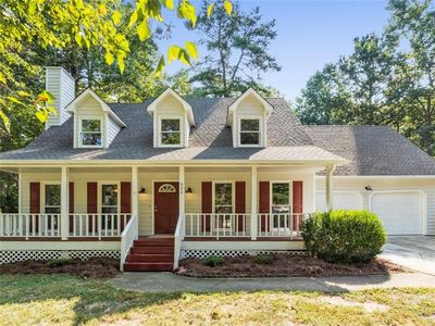 822 Pine Ridge Dr, Stone Mountain, GA, 30087