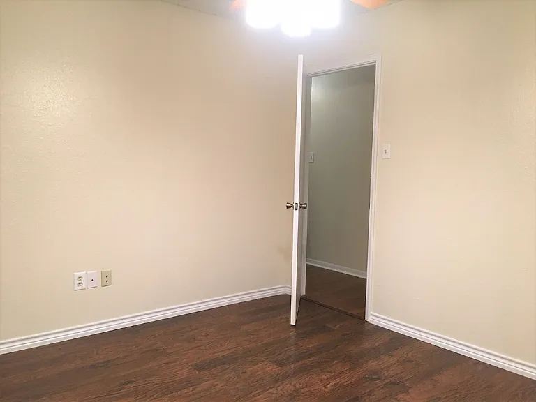 606 Circle Creek Dr — Photo 10