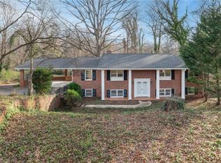 624 Brentwood Ct, Winston Salem, NC 27104