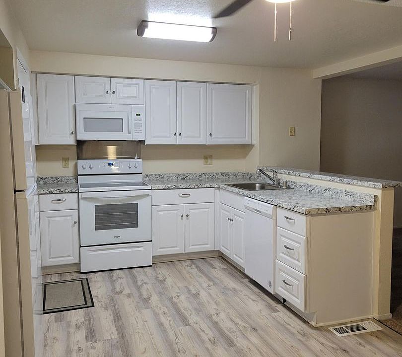 1st image of 279 Allouette Way APT 3