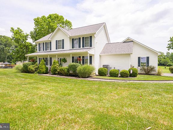 3rd image of 37 Tilburg Ln