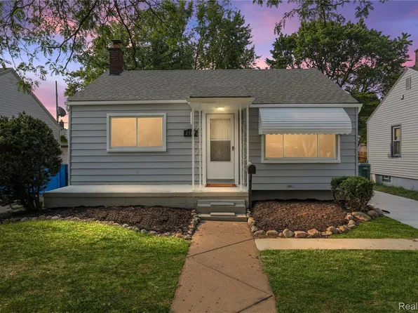 2163 Champaign Rd, Lincoln Park, MI 48146