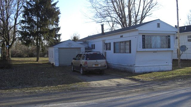 2nd image of 506 Dunn St