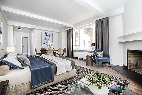 Rented by Central Park South Associates | media 16
