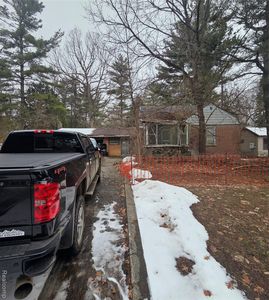 9515 Woodside Dr, Clarkston, MI, 48348