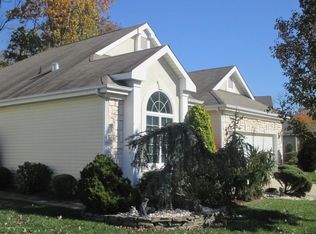 5 Whitehall Rd, Monroe Township, NJ 08831