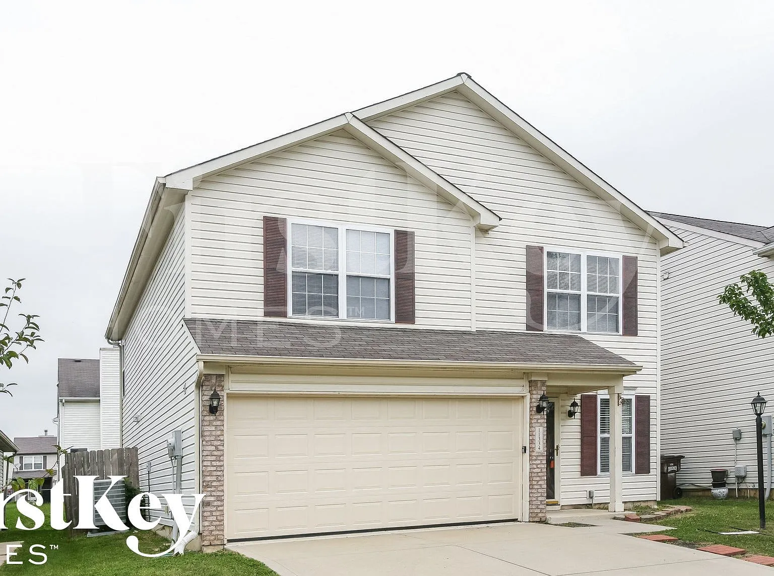 3 bed, 3.0 bath, 1752 sqft, $2,085 — Photo 2