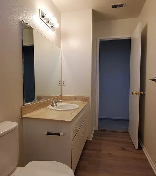 812 Emerald Ct — Photo 27