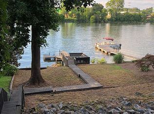 1345 Waters Edge Dr, Augusta, GA 30901