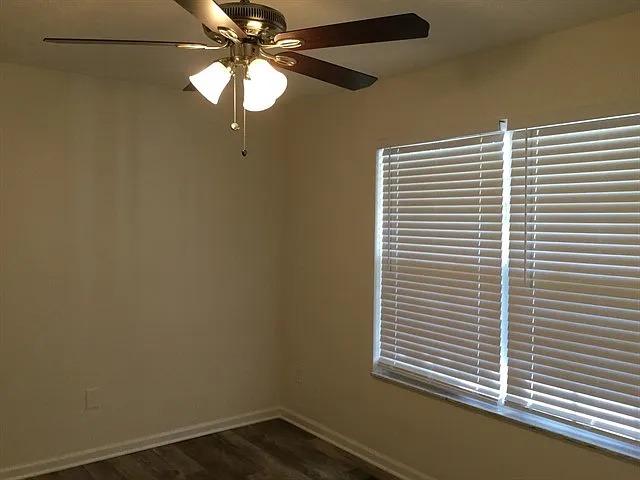 228 Isaac Tharp St — Photo 10