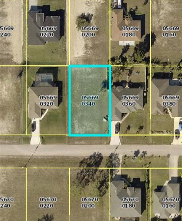 1st image of 2201 NE 34th St