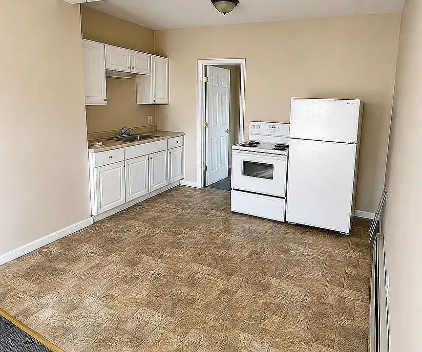 532 Main St #15