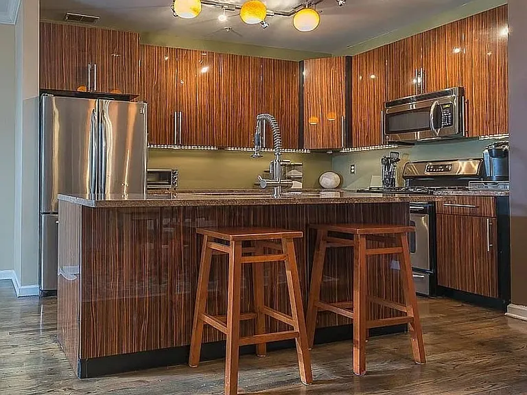 510 Monroe St #202 — Photo 1