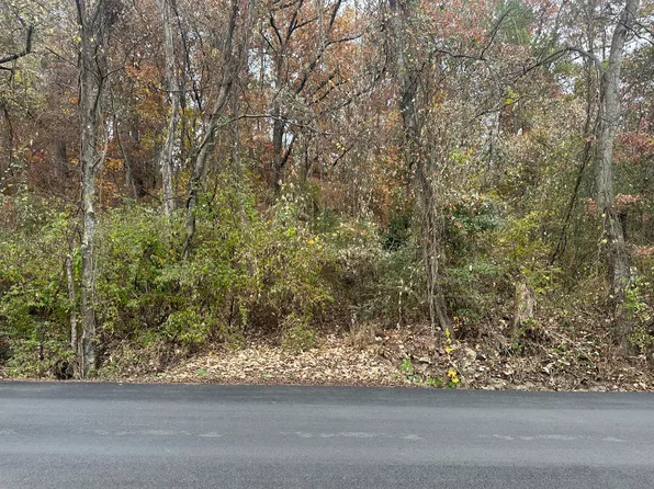 110 Rosa St, Rossville, GA 30741