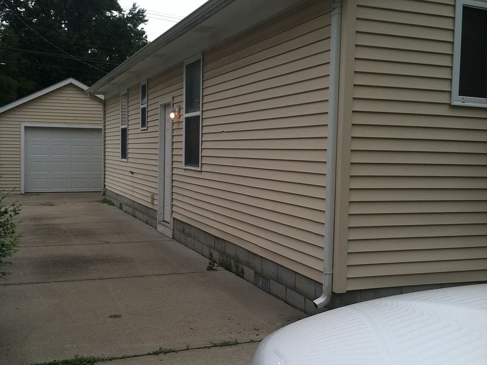 1st image of 341 E Evelyn Ave