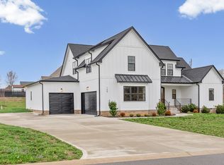 105 Sarah Frances Ct, Clarksville, TN 37043