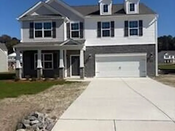 1082 Shoreline Drive, Vass, NC 28394