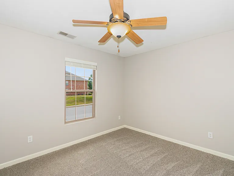Prairie Vista Apartments — Photo 32