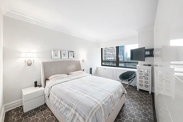 Rented by New York Home Real Estate Services | media 5