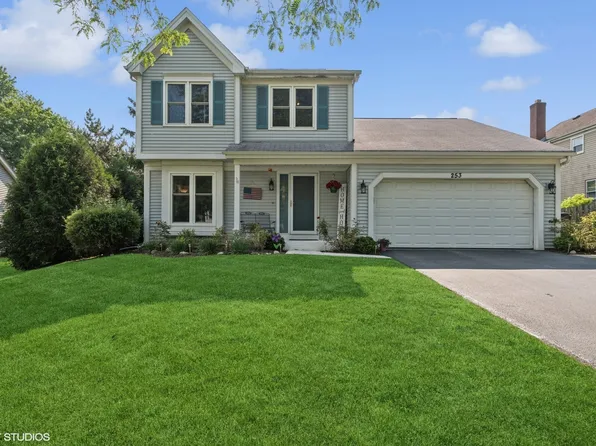 253 Foxmoor Rd, Fox River Grove, IL 60021