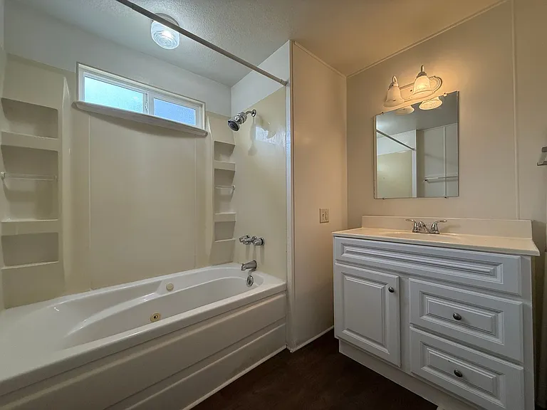 460 South St — Photo 16