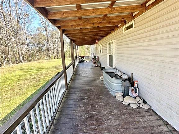 4th image of 356 Pinks Ln
