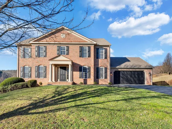 6324 Sandhurst Dr, Roanoke, VA 24018