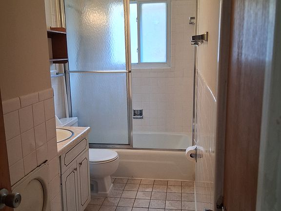 3rd image of 5413-5415 Pennsylvania Ave #5413