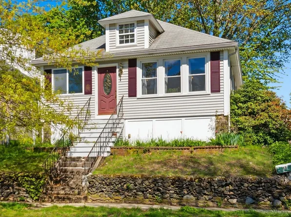 13 Kirkland Rd, Peabody, MA 01960