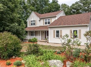 33 Jenny Clfs, Manchester, CT 06040