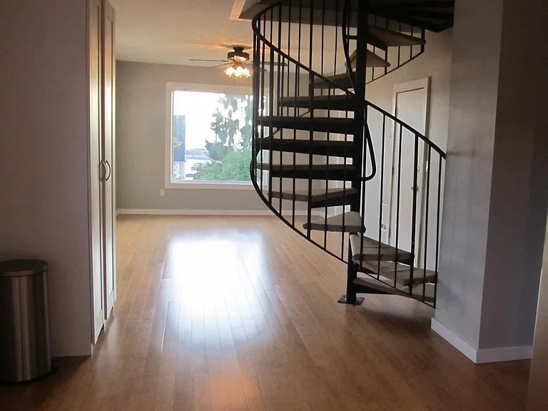 2223 Rucker Ave — Photo 2
