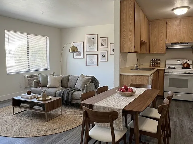 3440 Helix St — Photo 12