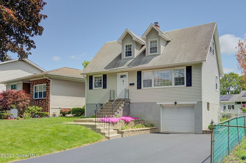 2nd image of 1 Kaine Terrace