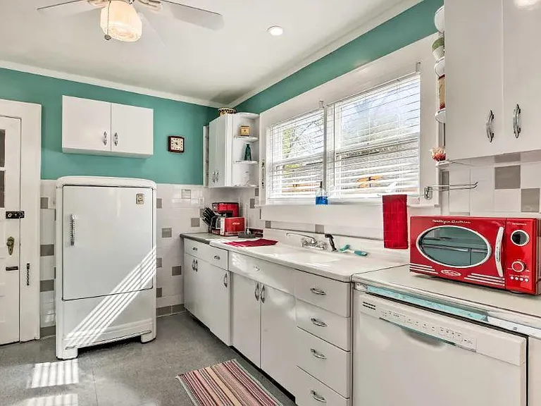 801 Holmes St NW — Photo 20