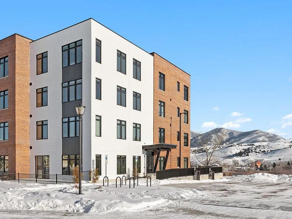 Building Photo 5