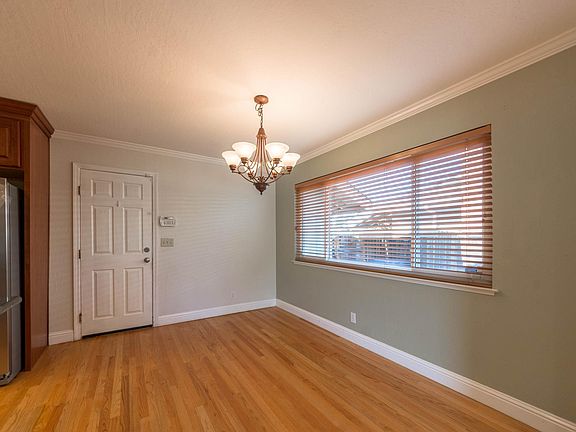 3rd image of 1308 Ashcroft Ln