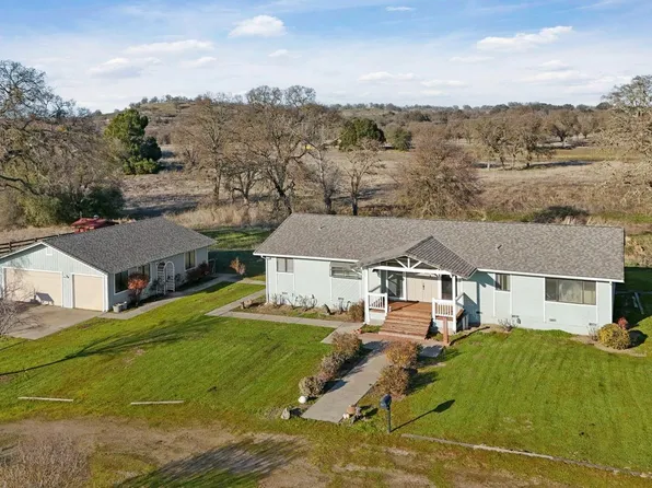 10060 Whalen Rd, Valley Springs, CA 95252