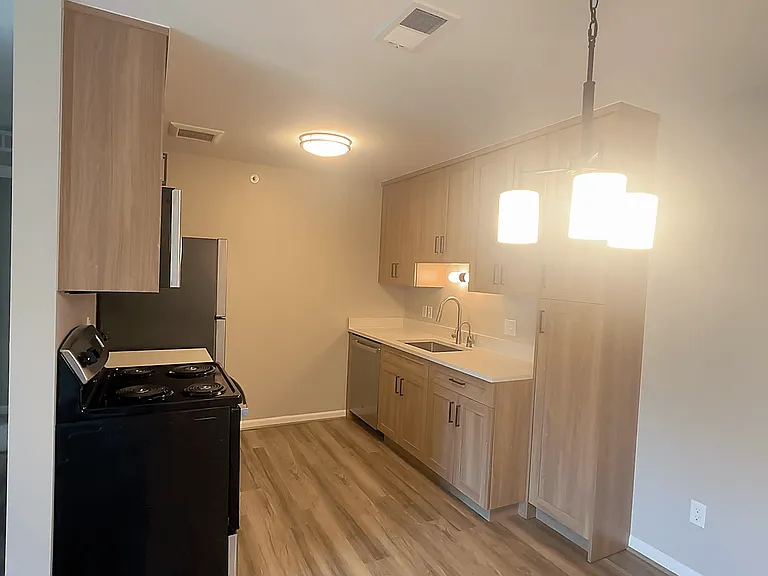 Prentiss Pointe Apartments — Photo 332