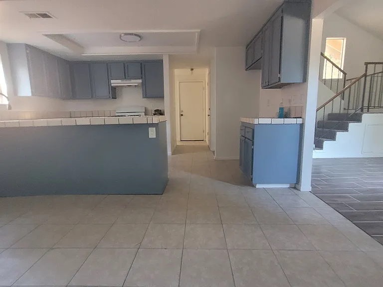 5727 Lorraine Ave — Photo 7