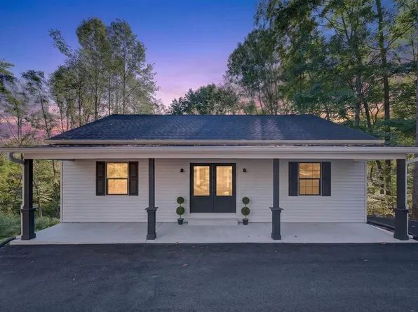 573 Smallmouth St, Scottsville, KY 42164