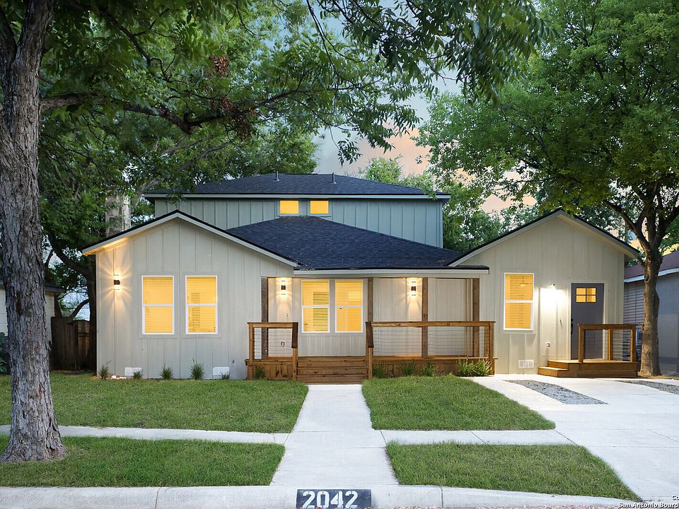 1st image of 2042 W CRAIG PL