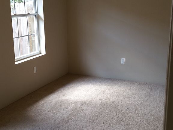 5th image of 5148 Pineland Ave