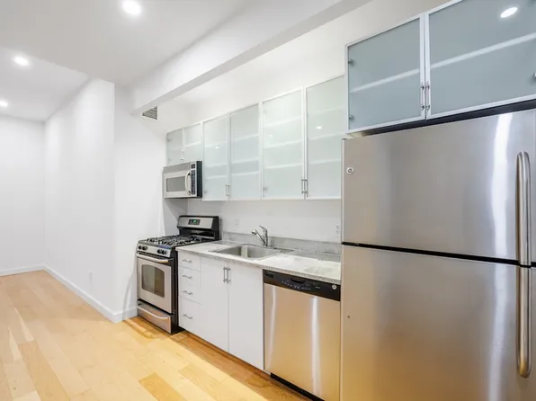 37 Wall Street image 1 of 11