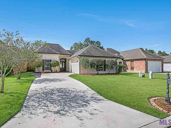 2nd image of 12381 Dutchtown Villa Dr